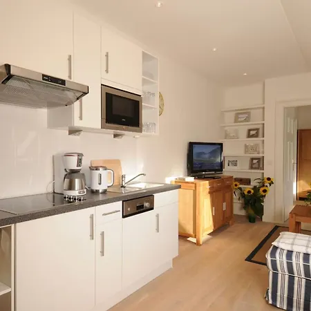 Holiday home Gutshaus In Garz *